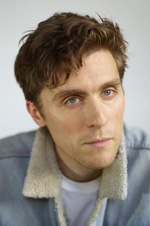 Jack Farthing – Foto