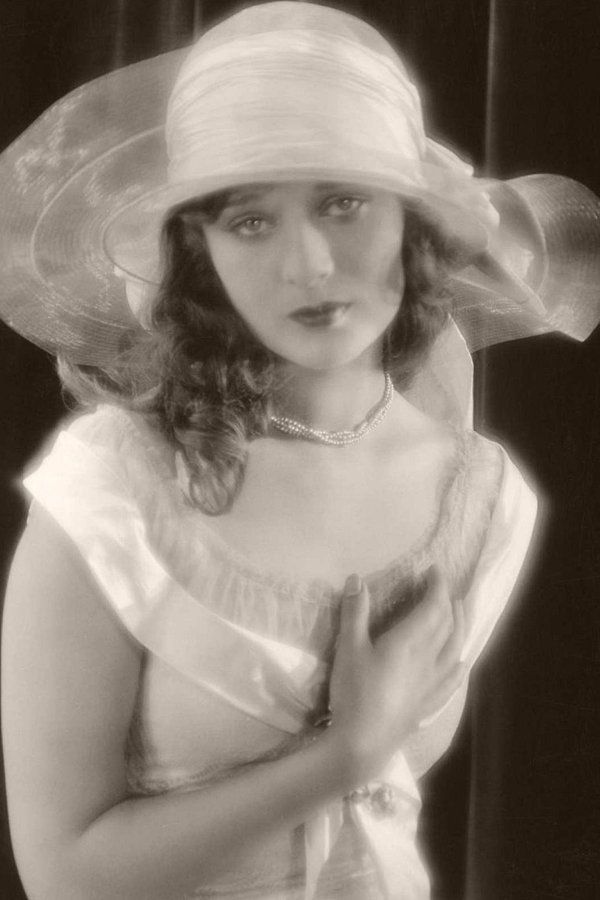 Dolores Costello – Foto