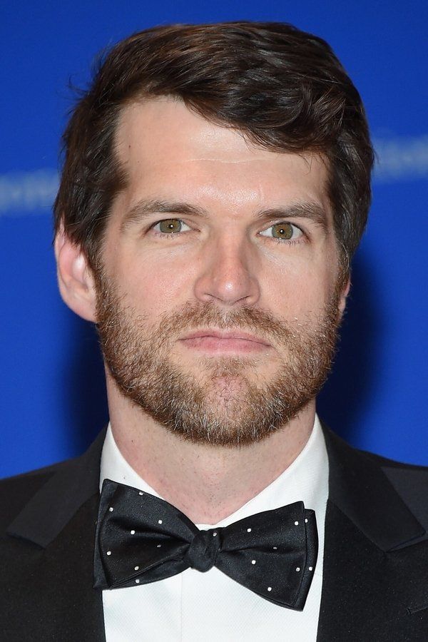 Timothy Simons – Foto