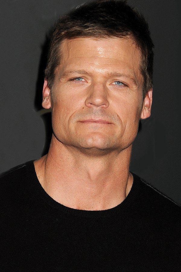 Bailey Chase – Foto