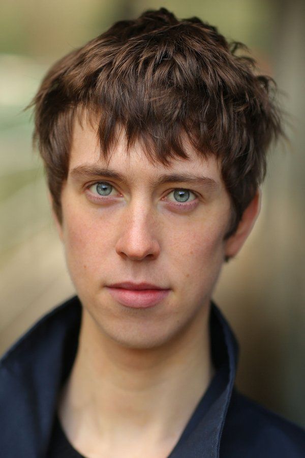 Angus Imrie – Foto