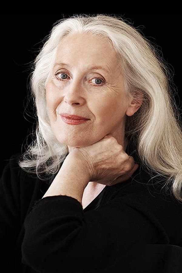 Julia Blake – Foto