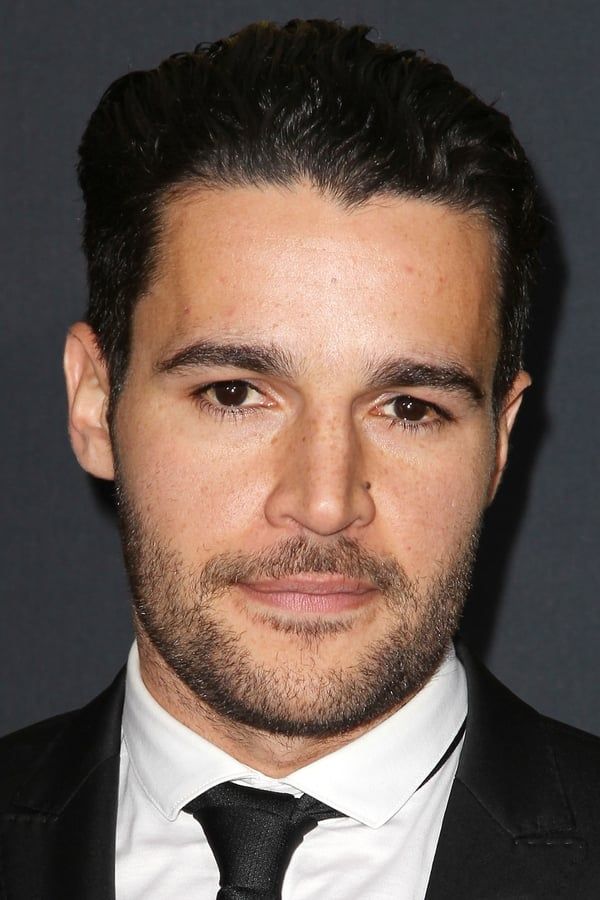 Christopher Abbott – Foto