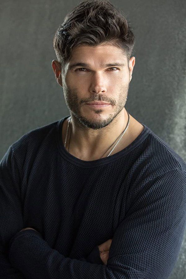 Taylor James – Foto