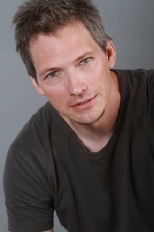 Darren E. Burrows – Foto