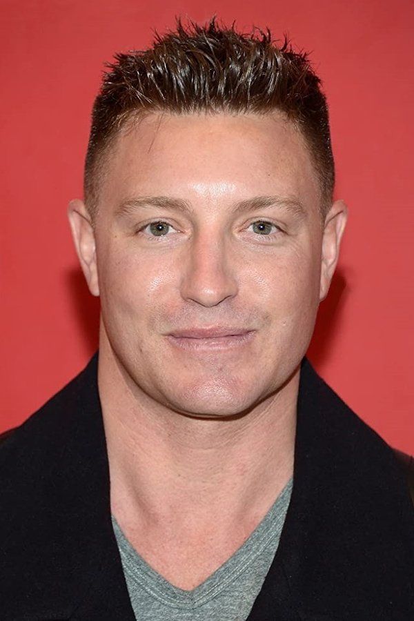 Lane Garrison – Foto