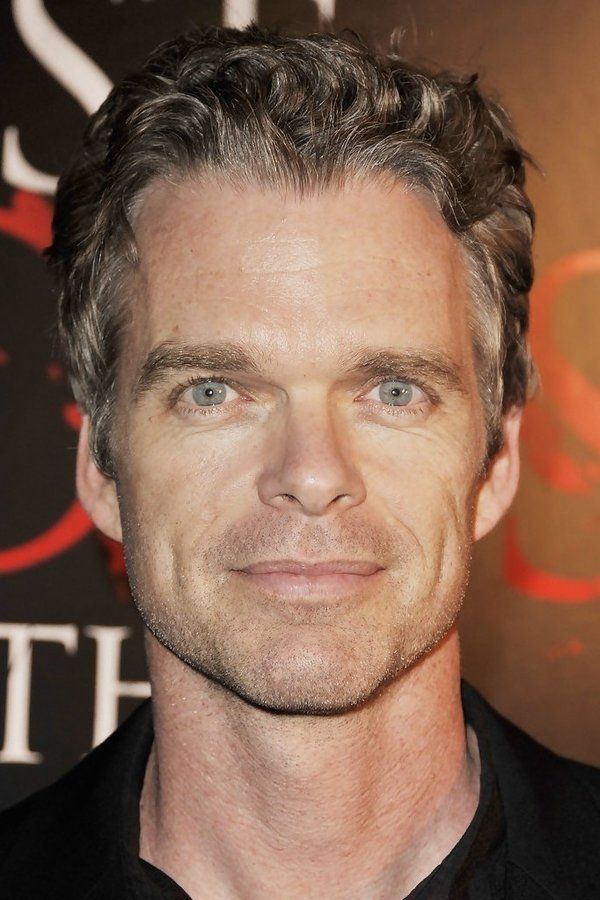 Joshua Cox – Foto