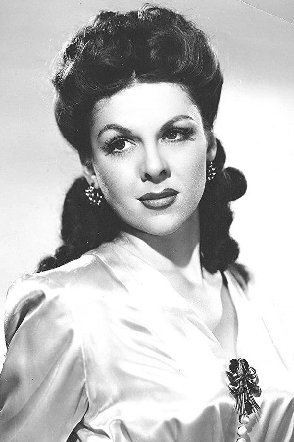 Ruth Ford – Foto