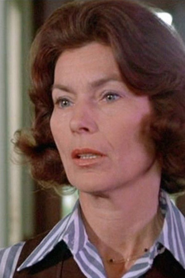 Priscilla Pointer – Foto