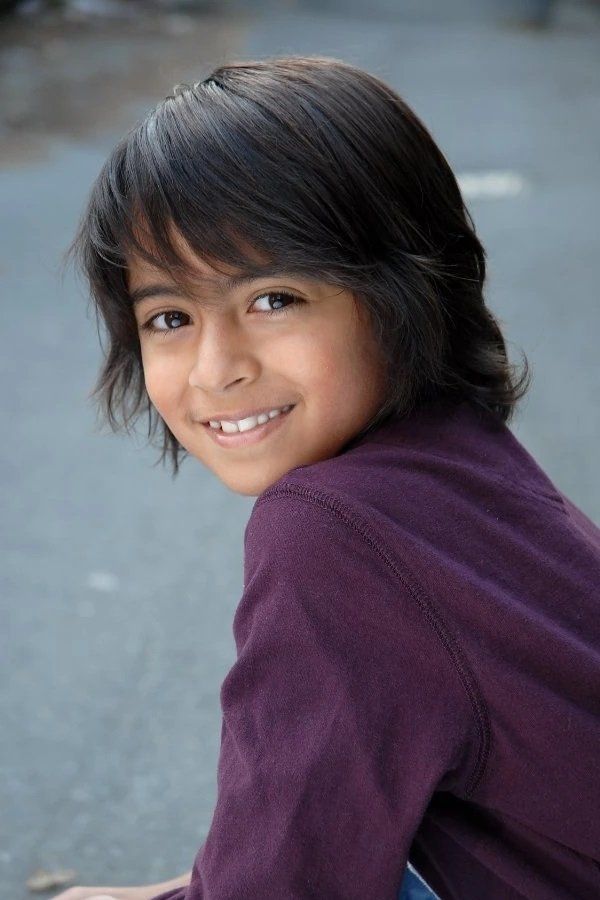 Qayam Devji – Foto