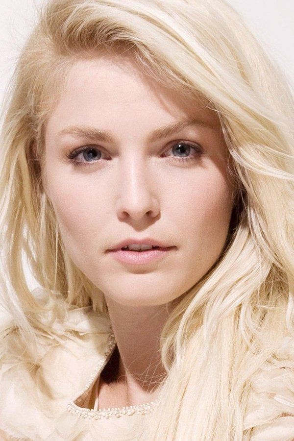 Whitney Able – Foto