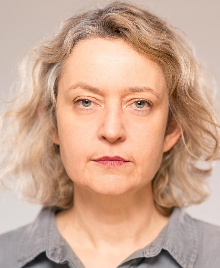 Lucy Briers – Foto