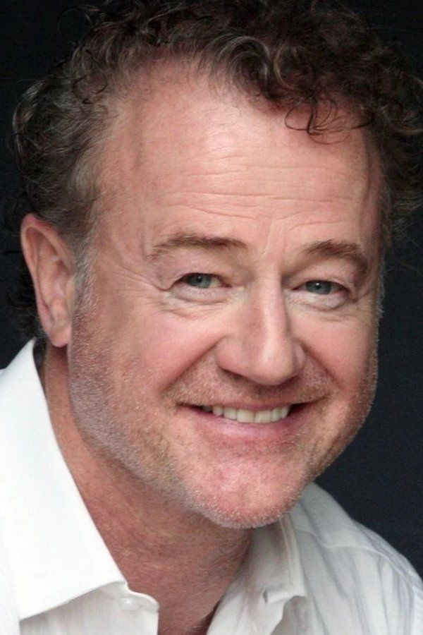 Owen Teale – Foto