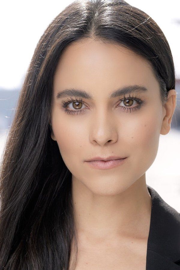 Maya Stojan – Foto