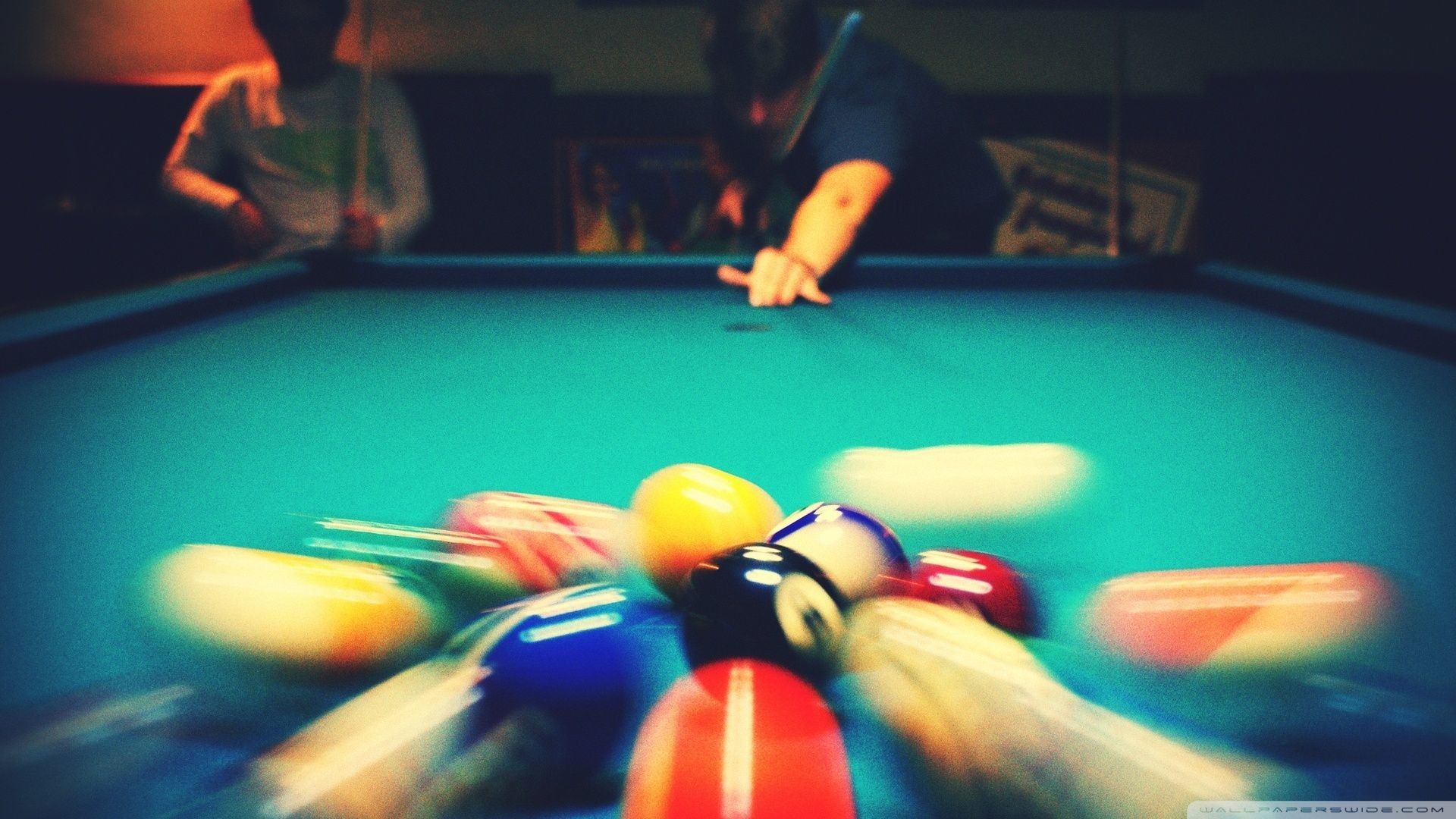 Poolbillard spielen
